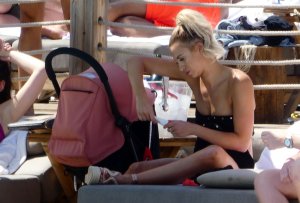 Ferne McCann Sexy & Topless - TheFappeningBlog.com 43.jpg