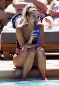 Ferne McCann Sexy & Topless - TheFappeningBlog.com 23.jpg