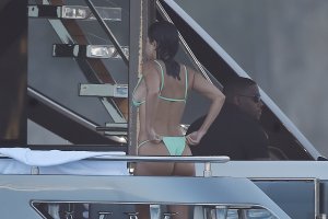 Kourtney Kardashian Sexy - TheFappeningBlog.com 13.jpg