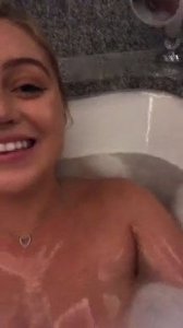 Iskra Lawrence Naked - TheFappeningBlog.com 5.jpg