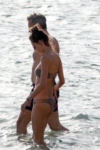 Alessandra Ambrosio - TheFappeningBlog.com 55.jpg