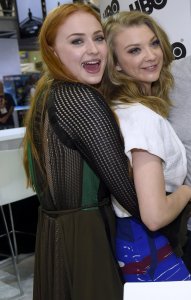 Maisie-Williams-Sophie-Turner-and-Natalie-Dormer-Sexy-4.jpg