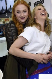 Maisie-Williams-Sophie-Turner-and-Natalie-Dormer-Sexy-3.jpg