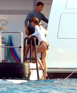 Jennifer Flavin, Sophia & Sistine Stallone Sexy - TheFappeningBlog.com 4.jpg