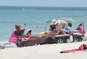 Katie Price Topless - TheFappeningBlog.com 40.jpg