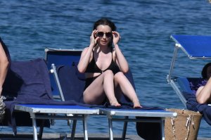 Lily Collins Sexy New - TheFappeningBlog.com 19.jpg