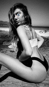 Delilah Belle Hamlin Sexy Inst - TheFappeningBlog.com 3.jpg