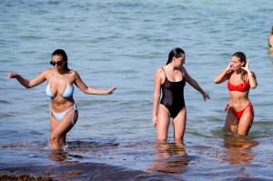 Devin Brugman Natasha Oakley and Carloline Vreeland - TheFappeningBlog.com 15.jpg