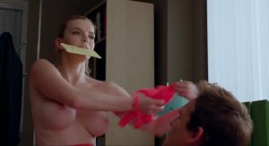 Betty Gilpin Nude 3 thefappeningblog.com.jpg