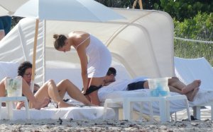 Francesca Aiello Nude Sexy - TheFappeningBlog.com 14.jpg