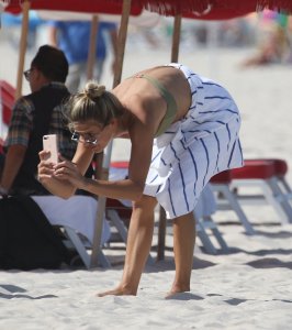 Danielle Knudson - TheFappeningBlog.com 2.jpg