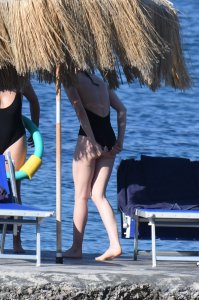 Lily Collins Sexy - TheFappeningBlog.com 108.jpg