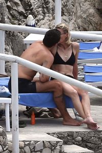 Robin Wright Sexy - TheFappeningBlog.com 4.jpg