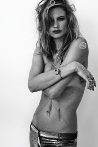 Behati-Prinsloo-Sexy-Topless-20.jpg