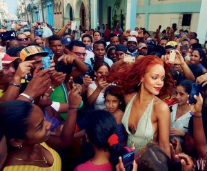 Rihanna-Nude-Sexy-4.jpg