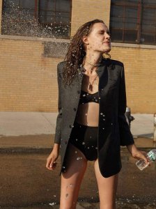 Georgia Hilmer-Emma-Oak-Sexy-Topless-1.jpg