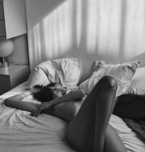 Alexandra Agoston Nude - TheFappeningBlog.com 8.jpg