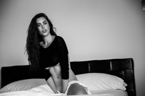 Jessica Buch Nude & Sexy - TheFappeningBlog.com 2.jpg