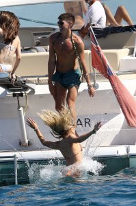 Stephanie Pratt Sexy - TheFappeningBlog.com 32.jpg