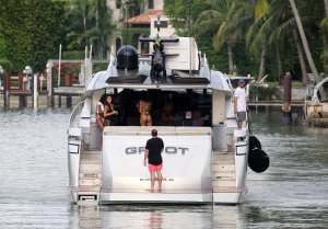 Cindy Bruna Sexy - TheFappeningBlog.com 1.jpg