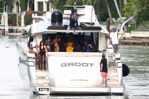 Cindy Bruna Sexy - TheFappeningBlog.com 5.jpg