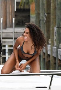 Cindy Bruna Sexy - TheFappeningBlog.com 28.jpg