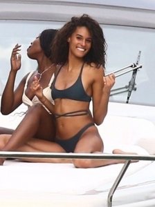 Cindy Bruna Sexy - TheFappeningBlog.com 71.jpg