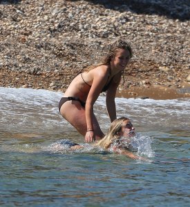 Lady Amelia Windsor Sexy - TheFappeningBlog.com 12.jpg