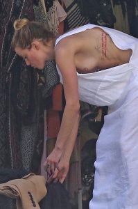 Amber Heard Nude Nip Slip - TheFappeningBlog.com 1.jpg