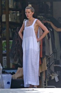 Amber Heard Nude Nip Slip - TheFappeningBlog.com 44.jpg