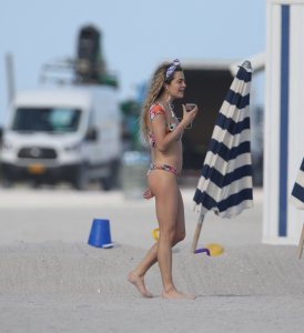 Chelsea Leyland Sexy & Topless - TheFappeningBlog.com 35.jpg