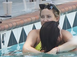 Kate Hudson Sexy - TheFappeningBlog.com 42.jpg