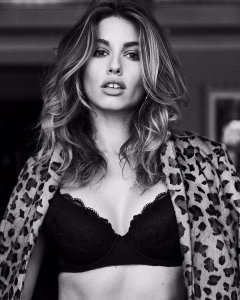 Gabriela Giovanardi Nude & Sexy - TheFappeningBlog.com 18.jpeg