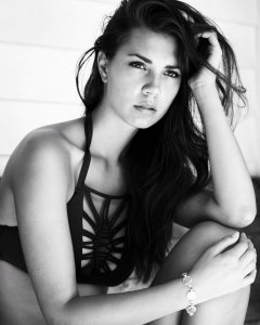 Sabrina Janssen Nude & Sexy - TheFappeningBlog.com 30.jpg