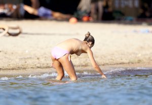 Lady Amelia Windsor Sexy & Topless - TheFappeningBlog.com 25.jpg