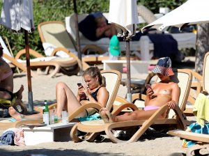 Lady Amelia Windsor Sexy & Topless - TheFappeningBlog.com 55.jpg