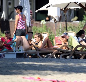 Lady Amelia Windsor Sexy & Topless - TheFappeningBlog.com 37.jpg