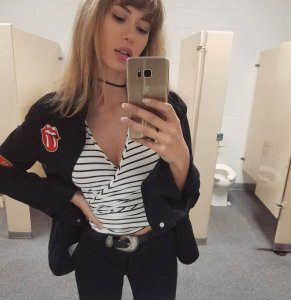 Laura Cartier Nude & Sexy - TheFappeningBlog.com 17.jpg