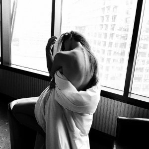 Laura Cartier Nude & Sexy - TheFappeningBlog.com 20.jpg