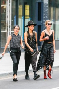 Amber Heard Braless - TheFappeningBlog.com 9.jpg