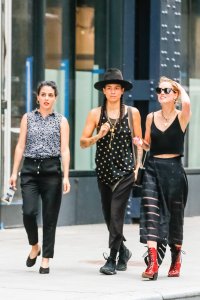 Amber Heard Braless - TheFappeningBlog.com 24.jpg