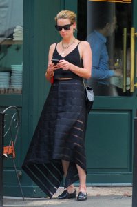 Amber Heard Braless - TheFappeningBlog.com 30.jpg