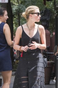 Amber Heard Braless - TheFappeningBlog.com 39.jpg