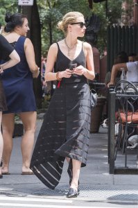 Amber Heard Braless - TheFappeningBlog.com 38.jpg