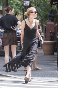 Amber Heard Braless - TheFappeningBlog.com 40.jpg