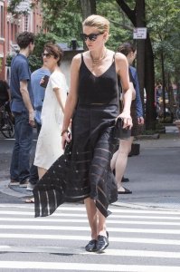 Amber Heard Braless - TheFappeningBlog.com 42.jpg