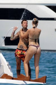 Chiara Ferragni Sexy - TheFappeningBlog.com 35.jpg