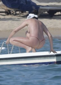 Bleona Qereti Topless - TheFappeningBlog.com 28.jpg