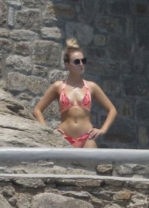 Perrie Edwards Sexy - TheFappeningBlog.com 4.jpg