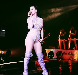 Katy-Perry-Sexy-3.jpg